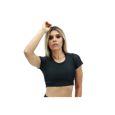 Crop top texturizado con mangas