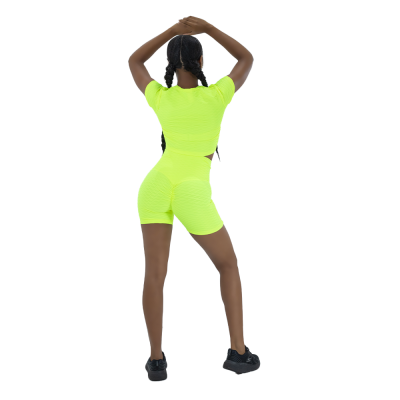 Set Texturizado Crop Top + Biker con Push up