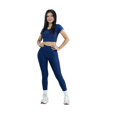 Leggin Texturizado Control de Abdomen Con Push Up + Crop Top